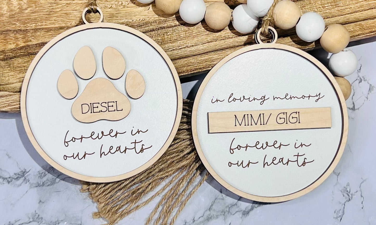 Personalized Paw Print Ornament – A Heartfelt Tribute to Your Beloved Pet